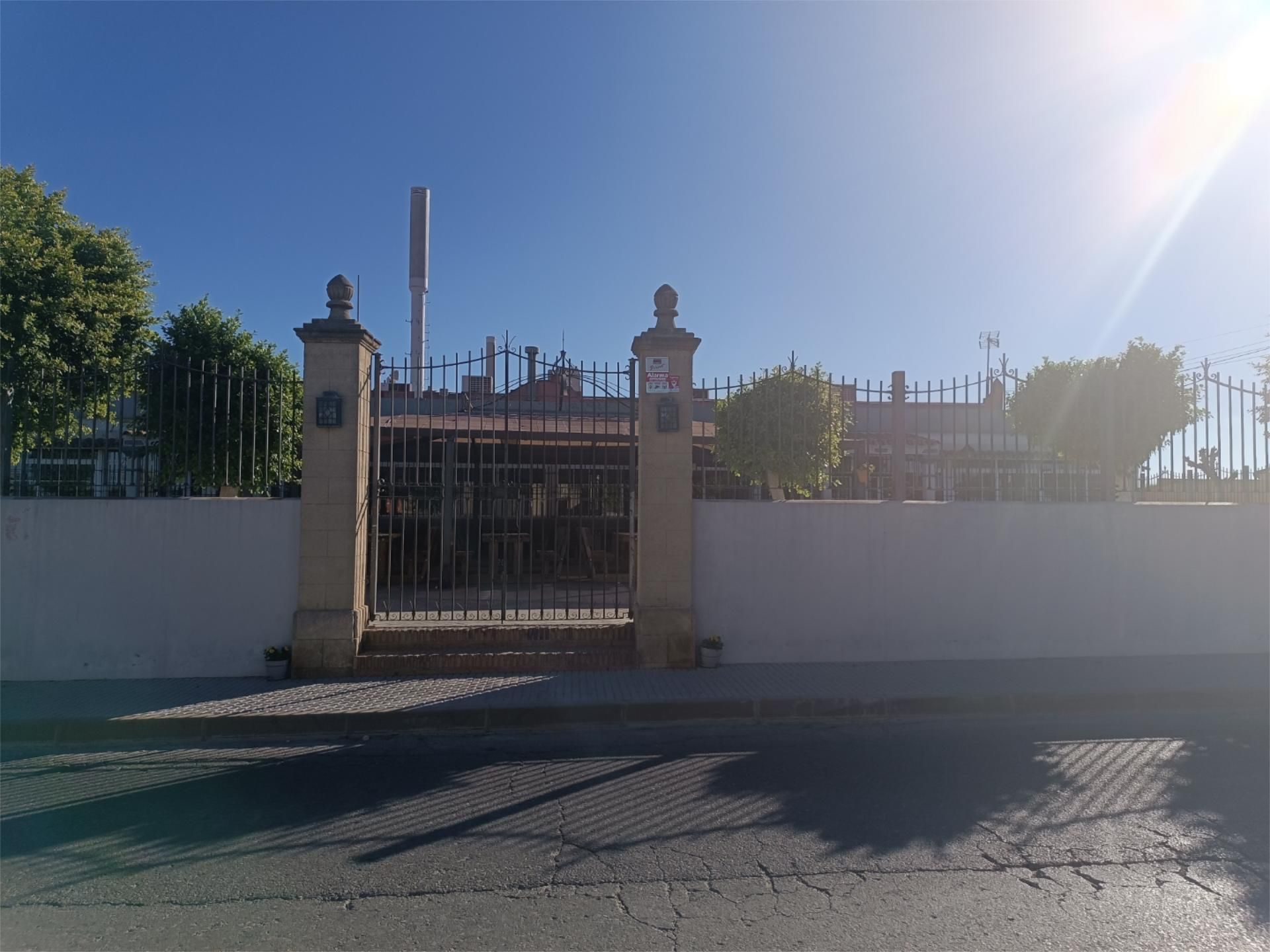 Vista exterior de Casa o xalet en venda en El Puerto de Santa María amb Aire condicionat, Calefacció i Terrassa