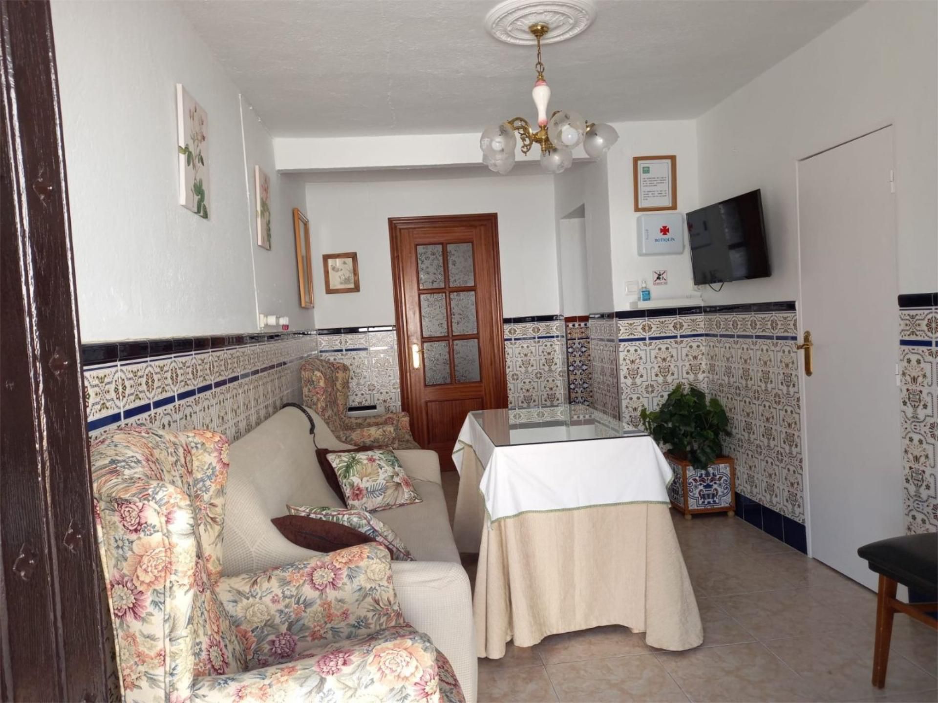 Living room of Single-family semi-detached for sale in Higuera de la Sierra  with Storage room, Furnished and Balcony