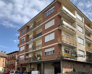 Vista exterior de Pis en venda en Cervera de Pisuerga amb Terrassa