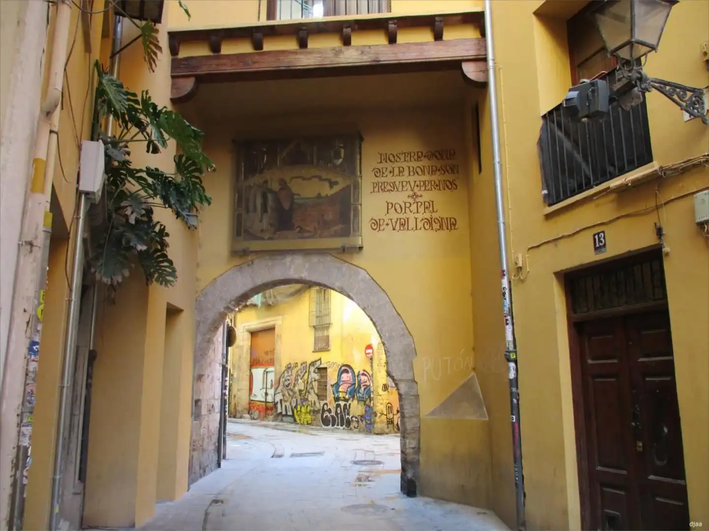 Local de alquiler en Carrer del Portal de Valldigna, 1, El Carme Local de alquiler en Valencia