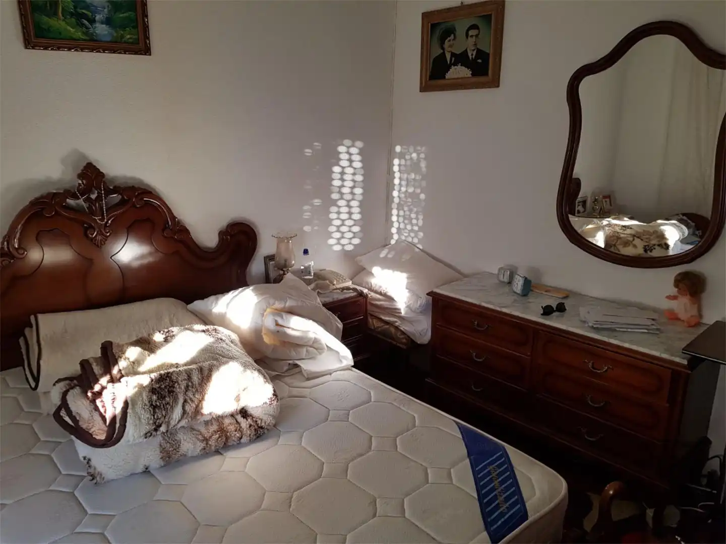 Dormitori de Casa adosada en venda en Barruelo de Santullán amb Calefacció, Traster i Moblat