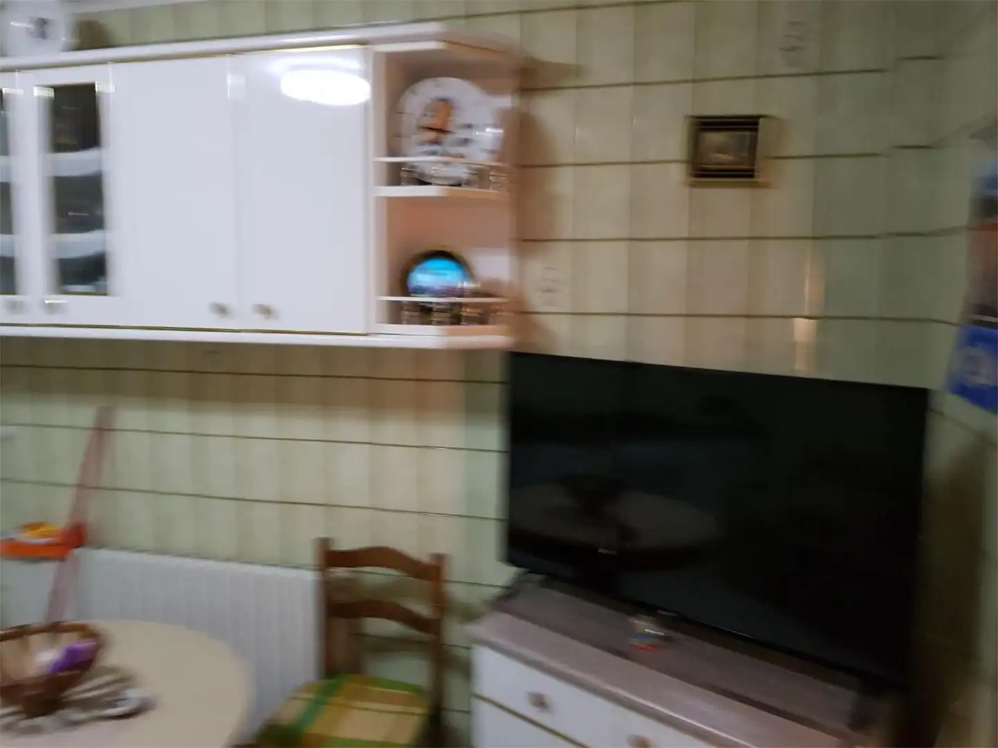 Cuina de Casa adosada en venda en Barruelo de Santullán amb Calefacció, Traster i Moblat