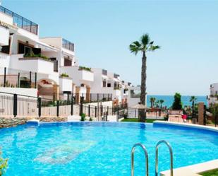 Vista exterior de Apartament en venda en Torrevieja amb Aire condicionat, Calefacció i Jardí privat