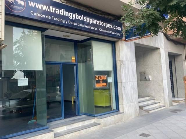 Local comercial en Alquiler en Arabial, 112 en Camino de Ronda