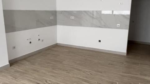 Foto 2 de Piso en venta en Calle Benecharo, 21, Isleta, Las Palmas