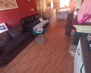 Sala d'estar de Casa o xalet en venda en Santander amb Balcó