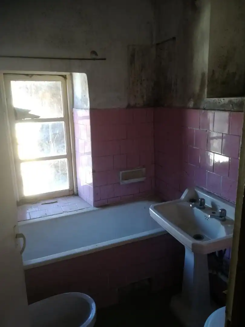Casa adosada en venta en Avenida Santa Bárbara, 68, Torre del Bierzo Baño de Casa adosada en venta en Torre del Bierzo