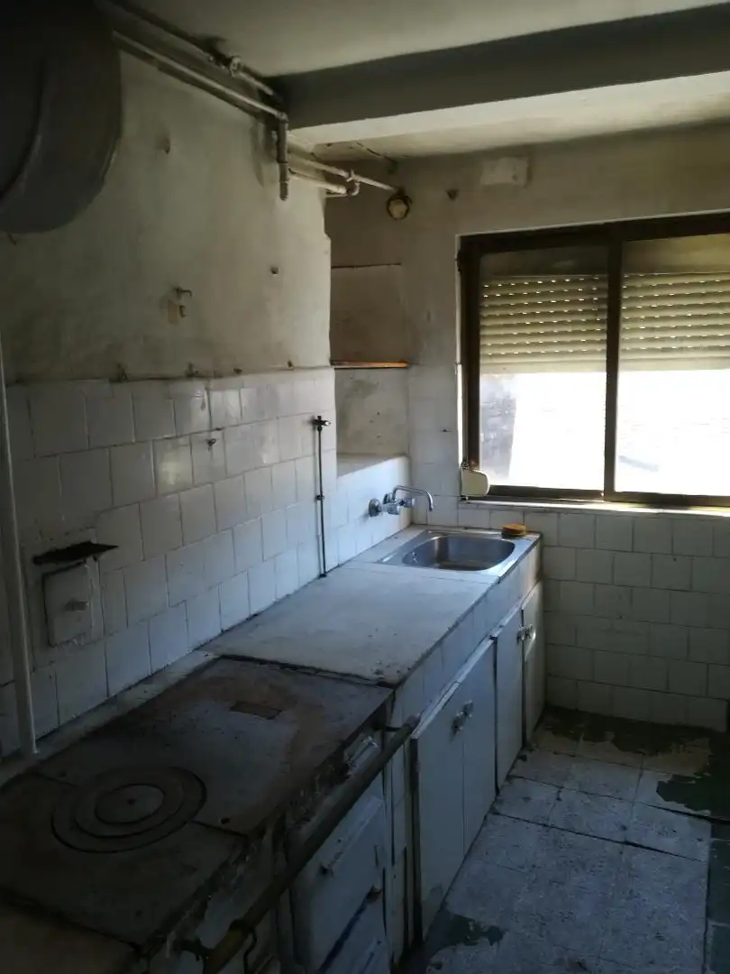 Casa adosada en venta en Avenida Santa Bárbara, 68, Torre del Bierzo Cocina de Casa adosada en venta en Torre del Bierzo