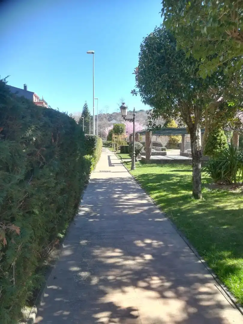 Casa adosada en venta en Avenida Santa Bárbara, 68, Torre del Bierzo Vista exterior de Casa adosada en venta en Torre del Bierzo