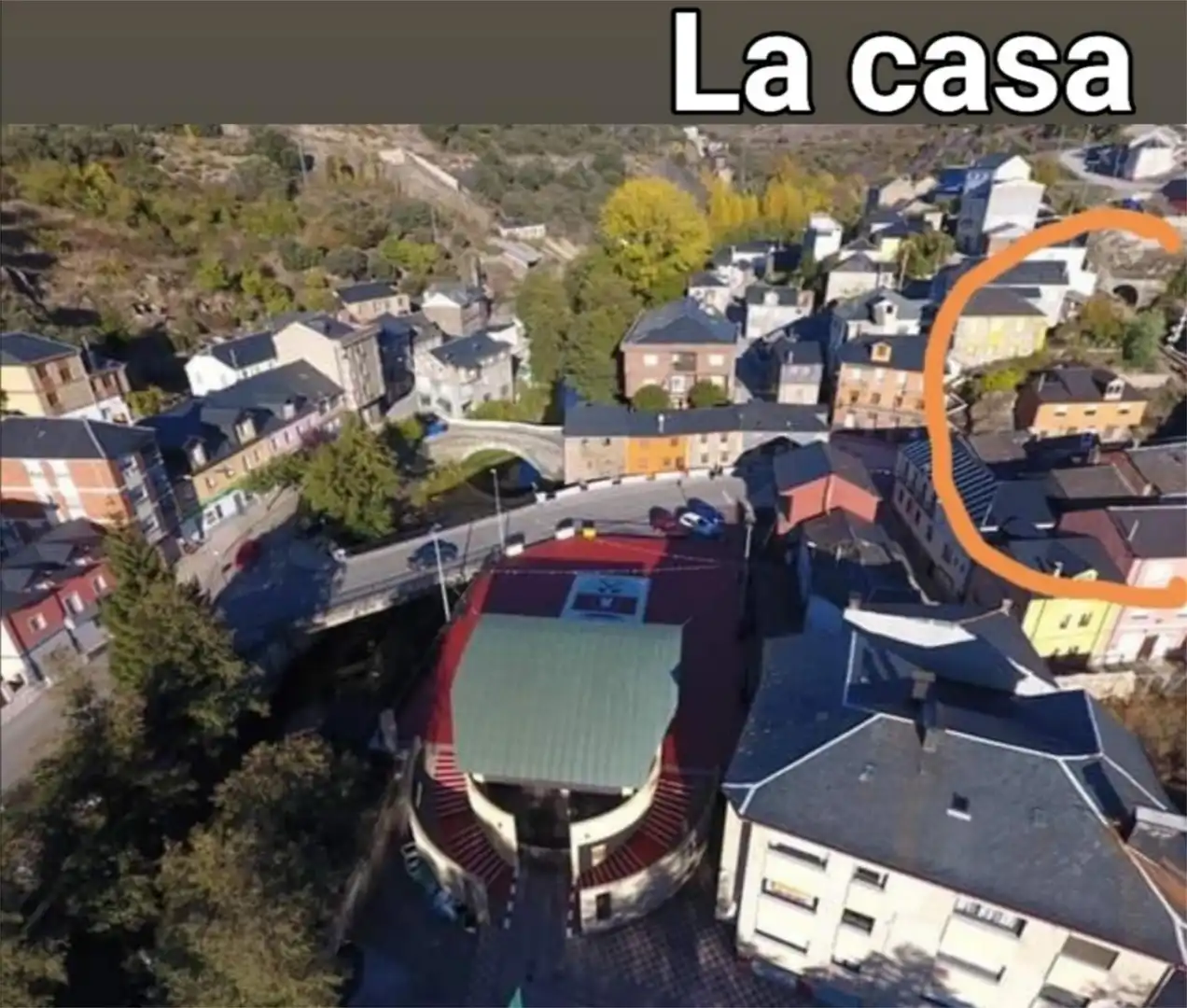 Casa adosada en venta en Avenida Santa Bárbara, 68, Torre del Bierzo Vista exterior de Casa adosada en venta en Torre del Bierzo