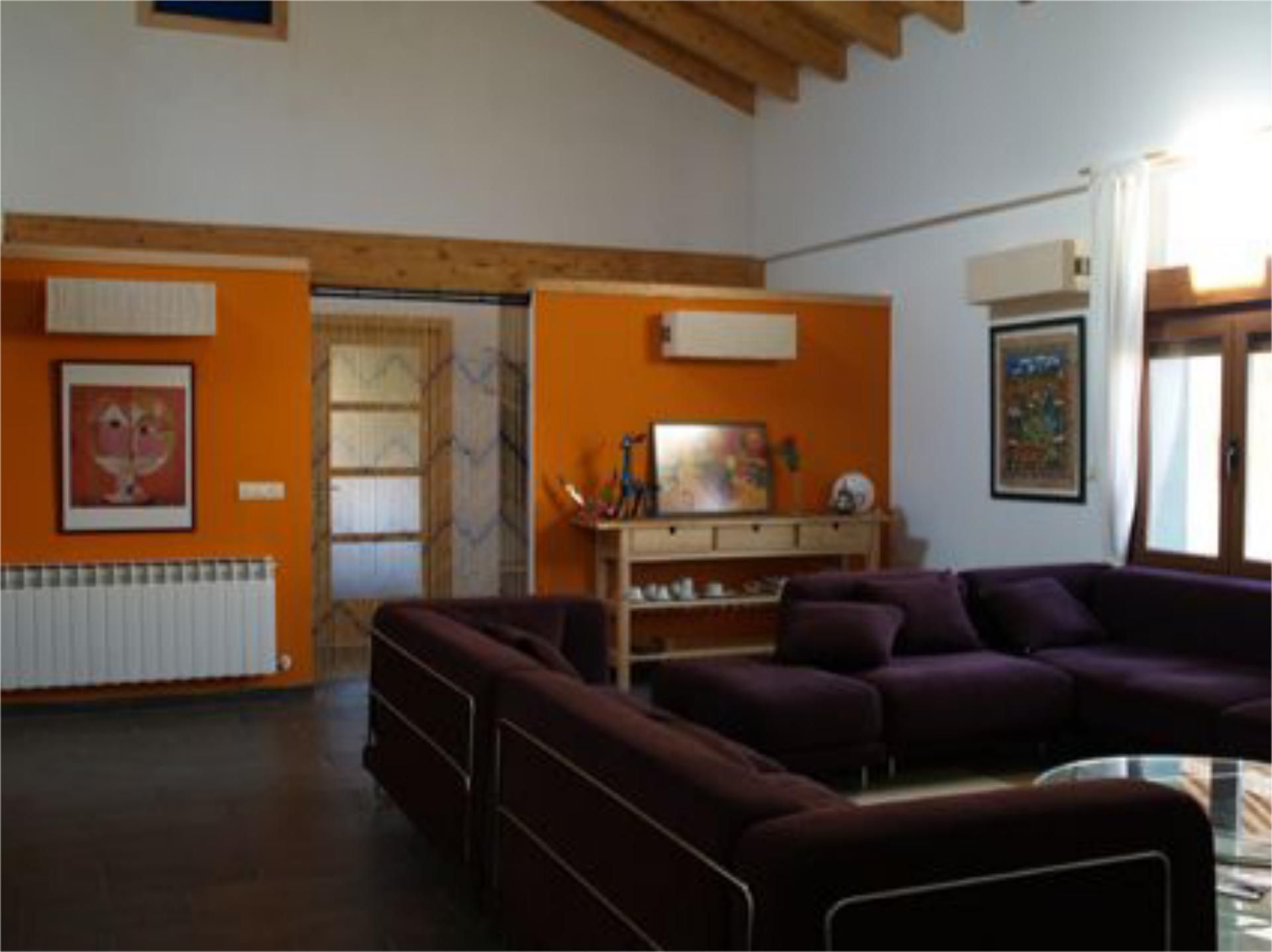 Sala d'estar de Pis en venda en Condado de Treviño amb Calefacció, Jardí privat i Parquet
