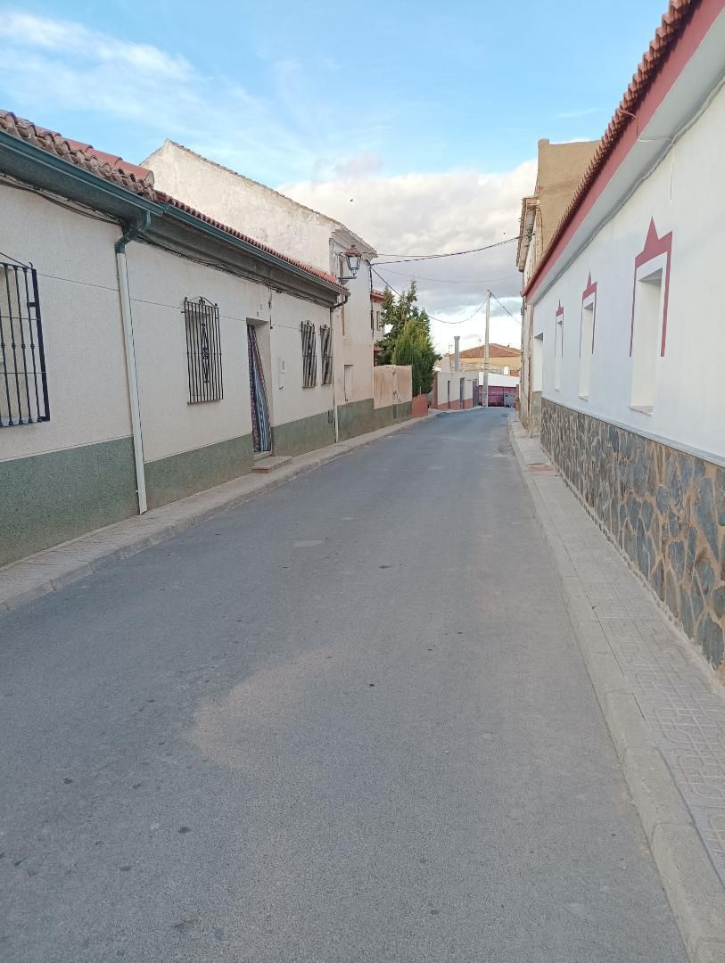 Exterior view of Single-family semi-detached for sale in Darro  with Furnished