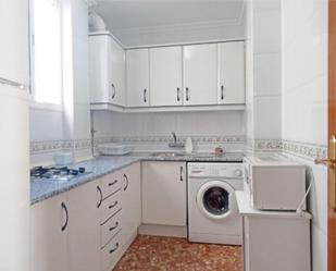 Kitchen of Flat to rent in  Sevilla Capital  with Air Conditioner and Balcony