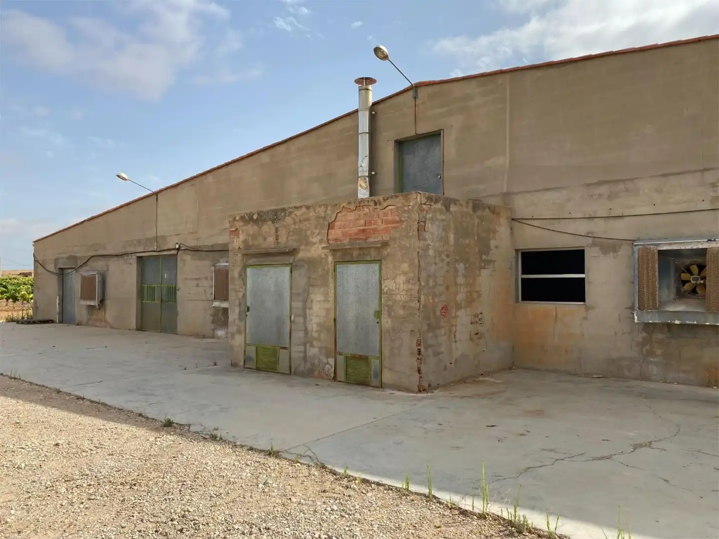 Industrial buildings for sale in Calle Vial 1, Iniesta Exterior view of Industrial buildings for sale in Iniesta