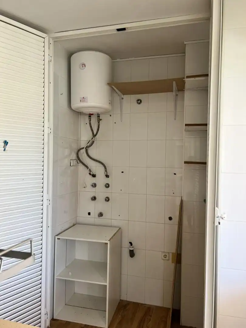 Bathroom of Flat for sale in Almería  with Air Conditioner, Parquet flooring and Terrace