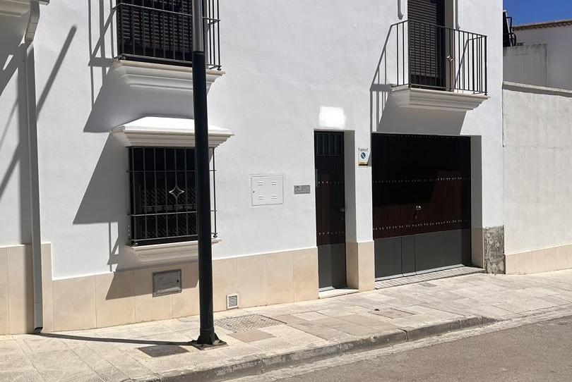 Casa adosada per a compartir a Calle Galicia, 17, Osuna, Sevilla - imatge 1 Foto 1 de Casa adosada per a compartir a Calle Galicia, 17, Osuna, Sevilla