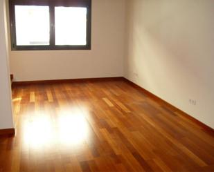 Bedroom of Flat for sale in  Barcelona Capital  with Parquet flooring, Storage room and Balcony