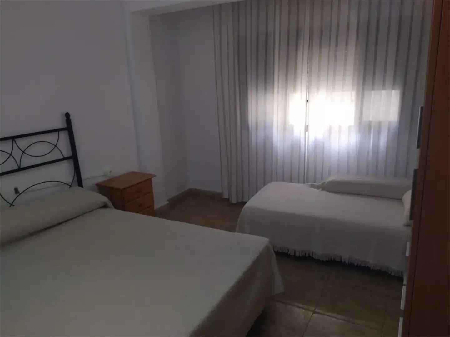 Dormitori de Pis de lloguer en Almuñécar amb Aire condicionat, Terrassa i Moblat