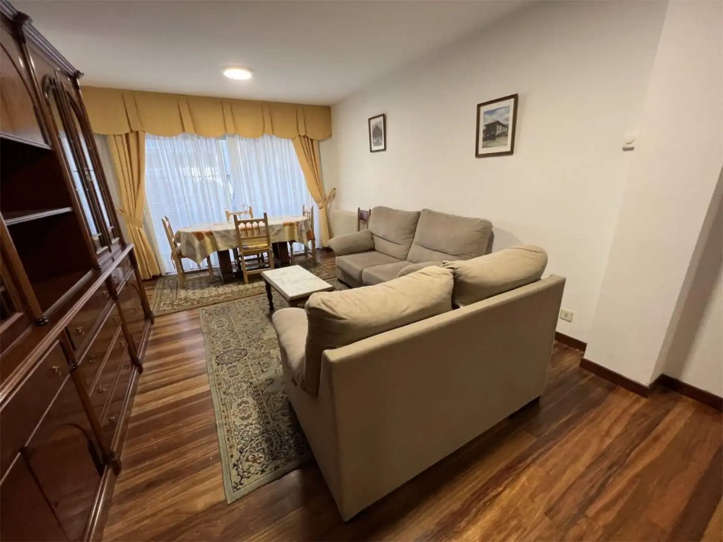 Flat for rent in Avenida de Rosalía de Castro, 36, Campus Sur - Santa Marta Living room of Flat for rent in Santiago de Compostela with Heating, Parquet flooring and Terrace
