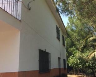 Vista exterior de Casa o xalet en venda en Cáceres Capital amb Terrassa