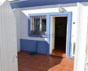 Flat for sale in Algeciras  with Air Conditioner