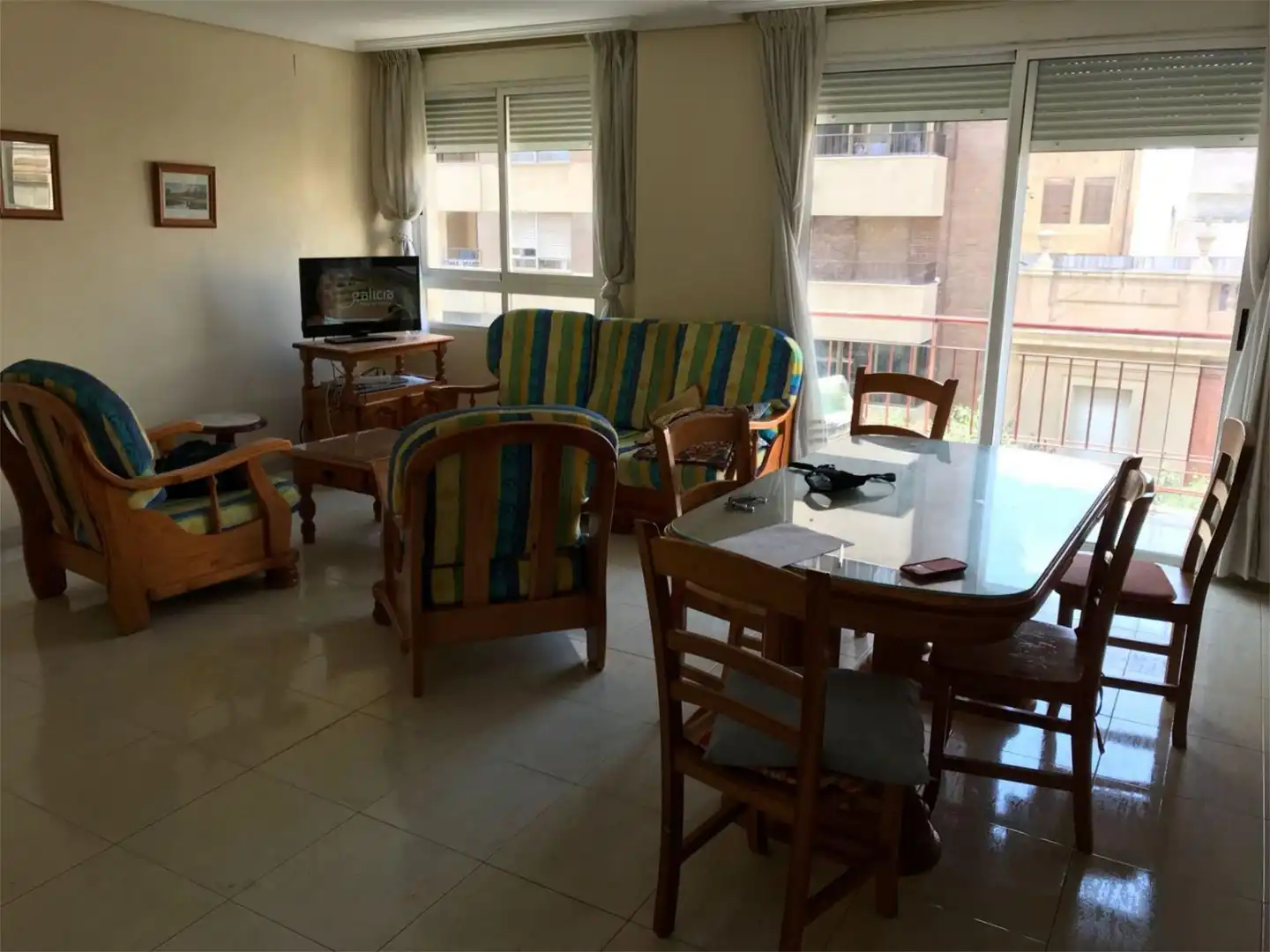 Habitación en Avinguda de Casalduch, Avenida de Valencia - Avenida de Casalduch Habitación en Avinguda de Casalduch, Avenida de Valencia - Avenida de Casalduch