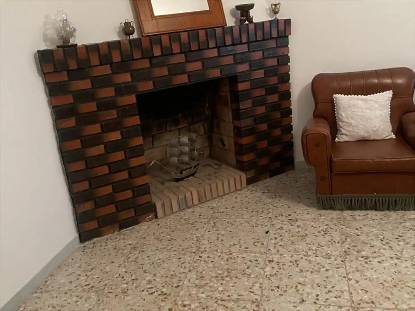 Casa adosada en venda a Calle Alba, 24, Hinojosa de Duero Sala d'estar de Casa adosada en venda en Hinojosa de Duero amb Calefacció, Jardí privat i Terrassa