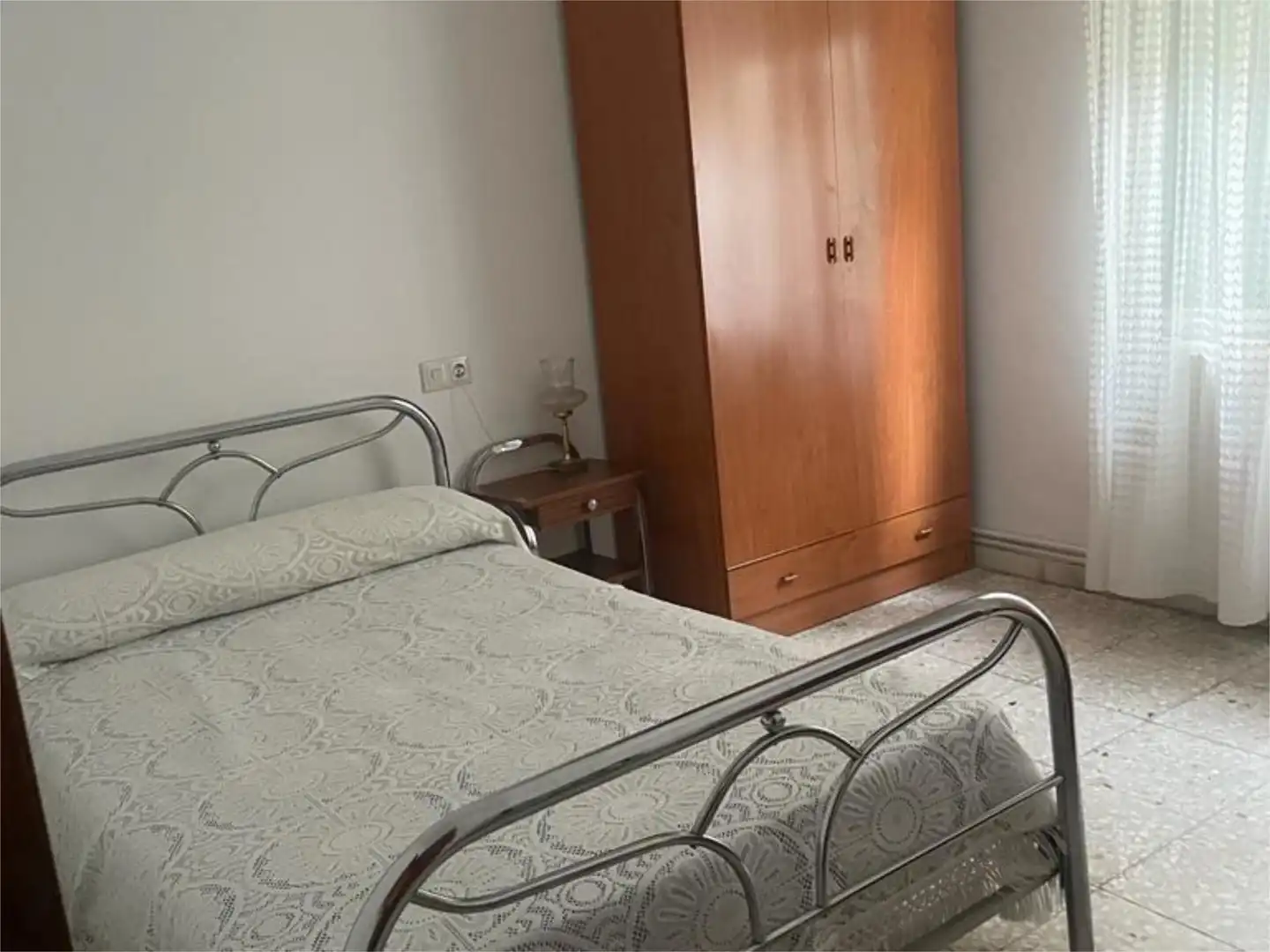 Casa adosada en venda a Calle Alba, 24, Hinojosa de Duero Dormitori de Casa adosada en venda en Hinojosa de Duero amb Calefacció, Jardí privat i Terrassa