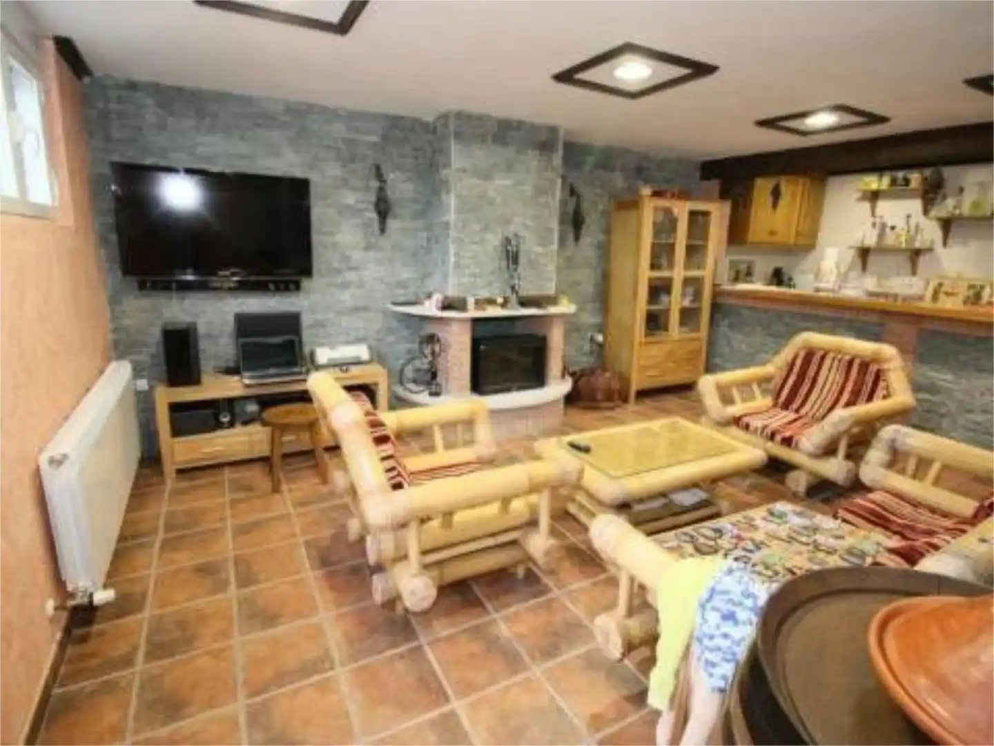 Casa o chalet en venta en Avenida de la Madre Maravillas, 33, Arenas de San Pedro Sala de estar de Casa o chalet en venta en Arenas de San Pedro con Aire acondicionado, Calefacción y Jardín privado