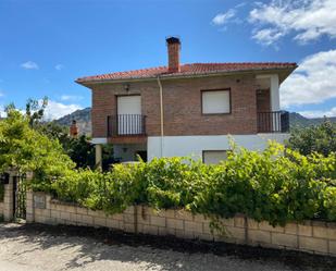 Exterior view of House or chalet for sale in Merindad de Montija  with Terrace, Swimming Pool and Balcony