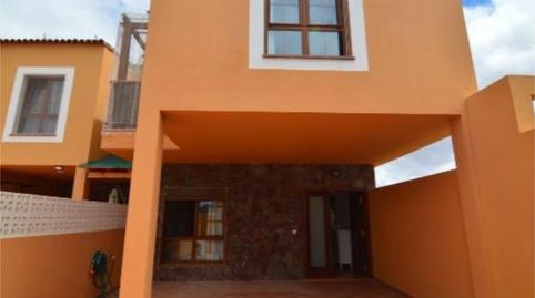 Foto 2 de Casa adosada en venda a Calle la Orilla, 9, La Oliva pueblo, Las Palmas