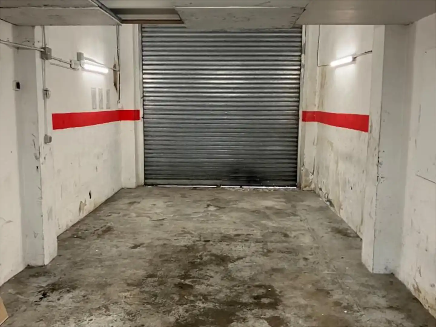 Fabrikhallen zur Miete in Calle de Caspe, 39, Barrio de Delicias Parkplatz von Fabrikhallen zur Miete in Zaragoza