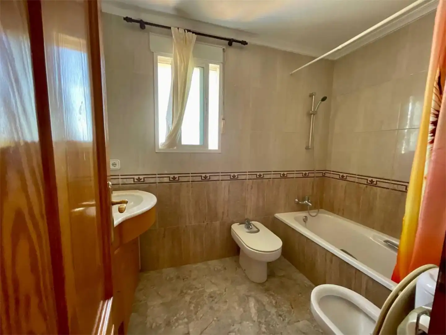 Bany de Pis en venda en San Miguel de Salinas amb Aire condicionat, Calefacció i Jardí privat