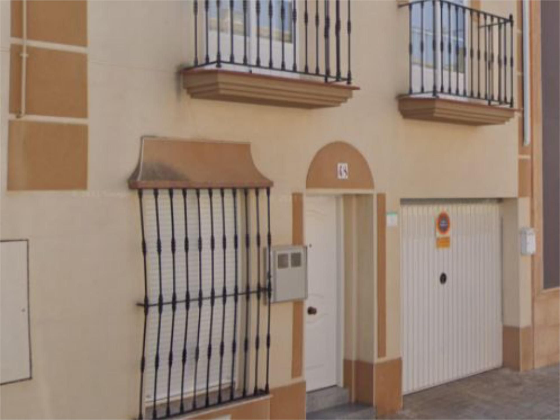 Vista exterior de Casa o xalet en venda en Almendralejo amb Terrassa i Balcó