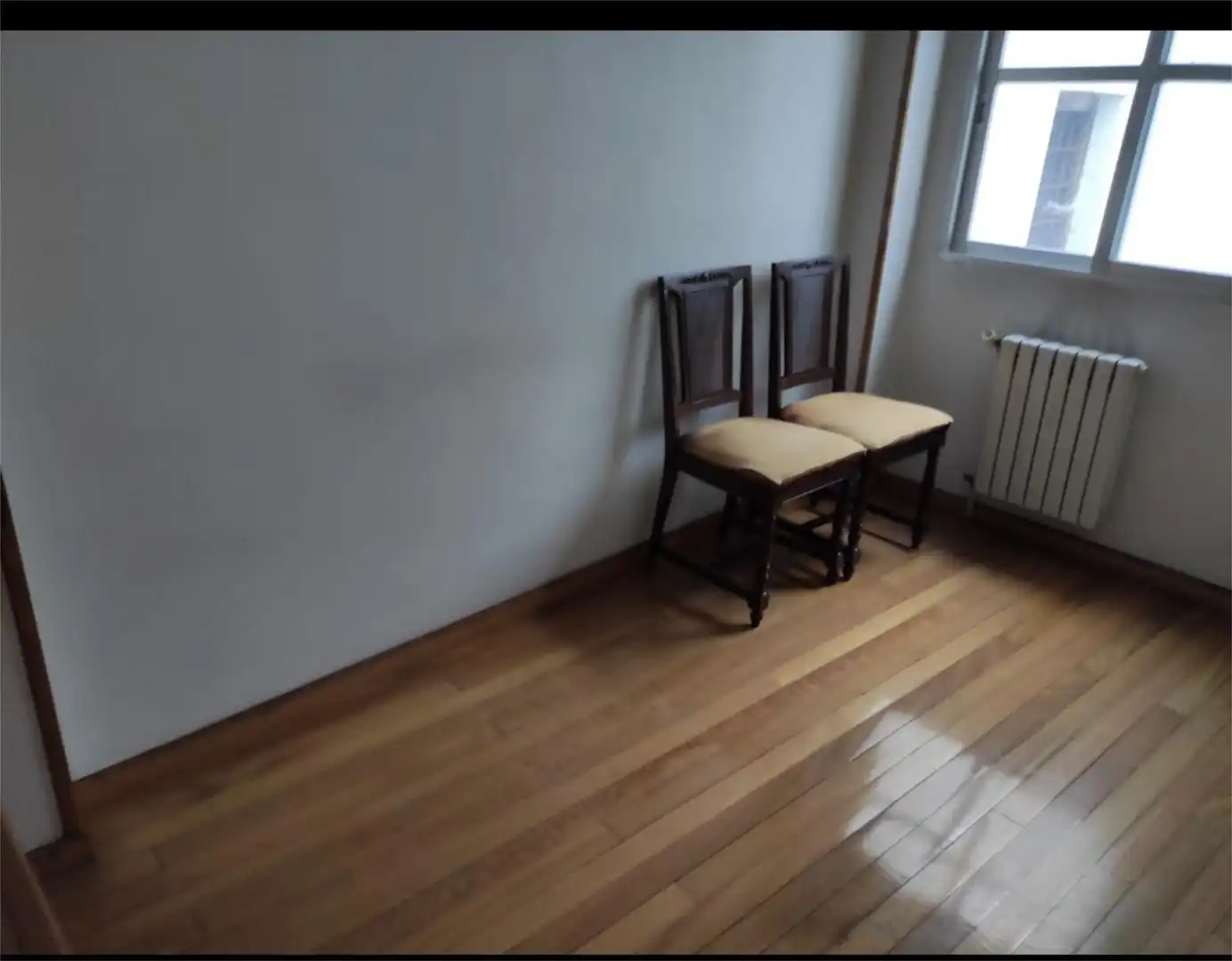 Habitación de Piso en venta en Sarria con Calefacción, Parquet y Trastero