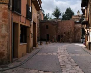 Vista exterior de Planta baixa en venda en Ayllón amb Balcó