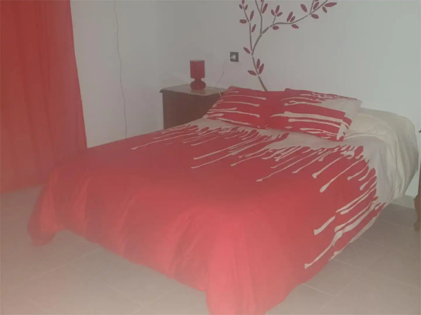Pis en venda a Calle Colon, 36, El Campillo (Huelva) Dormitori de Pis en venda en El Campillo (Huelva) amb Terrassa i Balcó