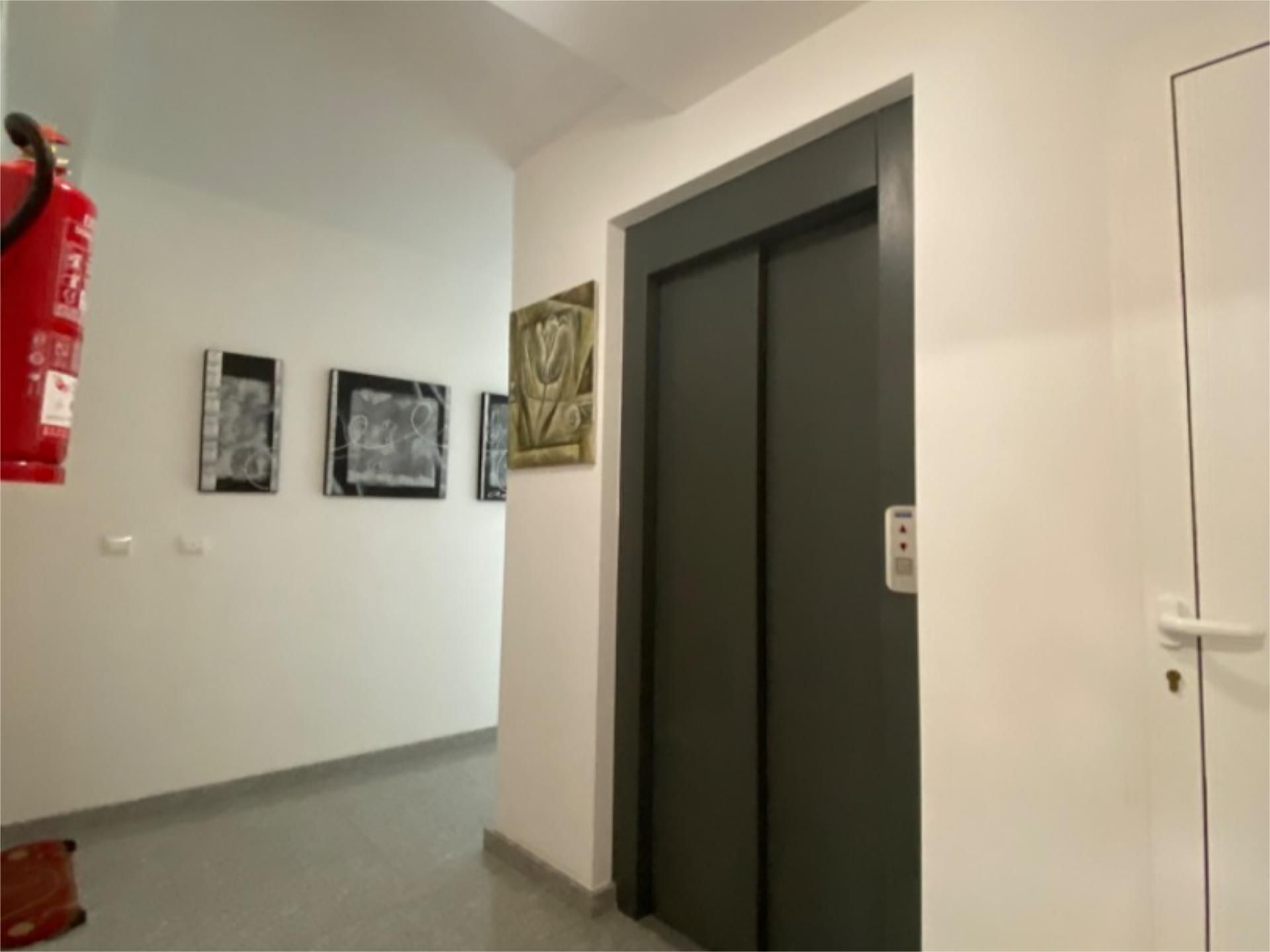 Attic for sale in Cacabelos  with Terrace and Balcony
