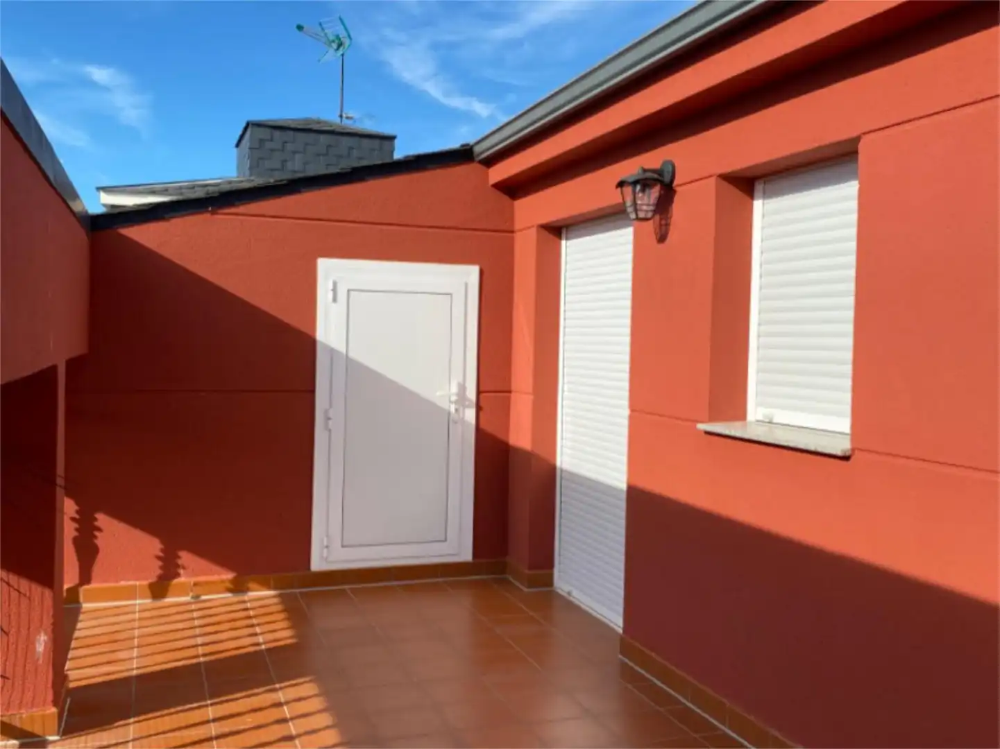 Attic for sale in Calle Santa María, 33, Cacabelos Terrace of Attic for sale in Cacabelos with Heating, Parquet flooring and Terrace