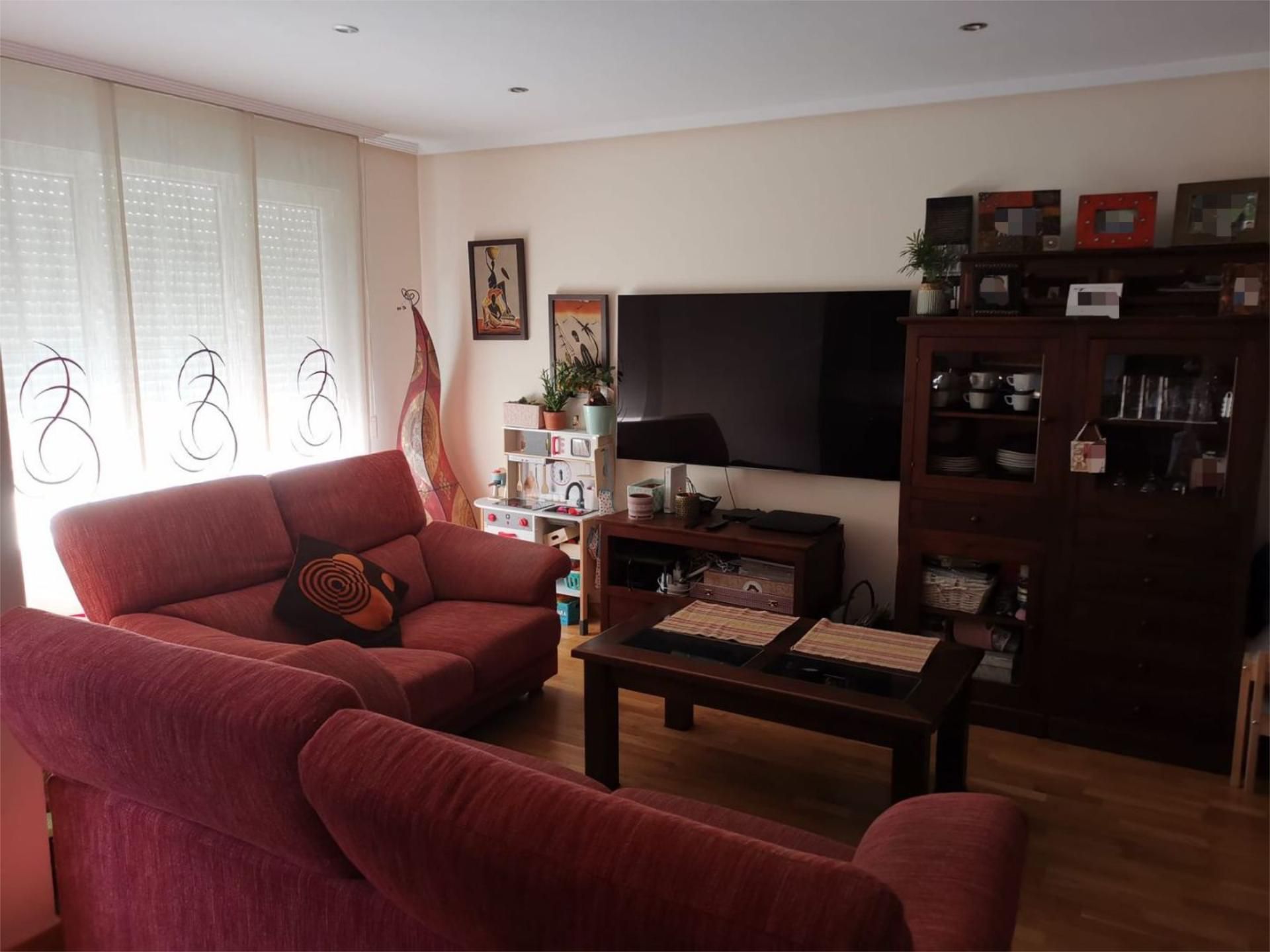 Sala d'estar de Dúplex en venda en Ponferrada amb Aire condicionat, Calefacció i Parquet