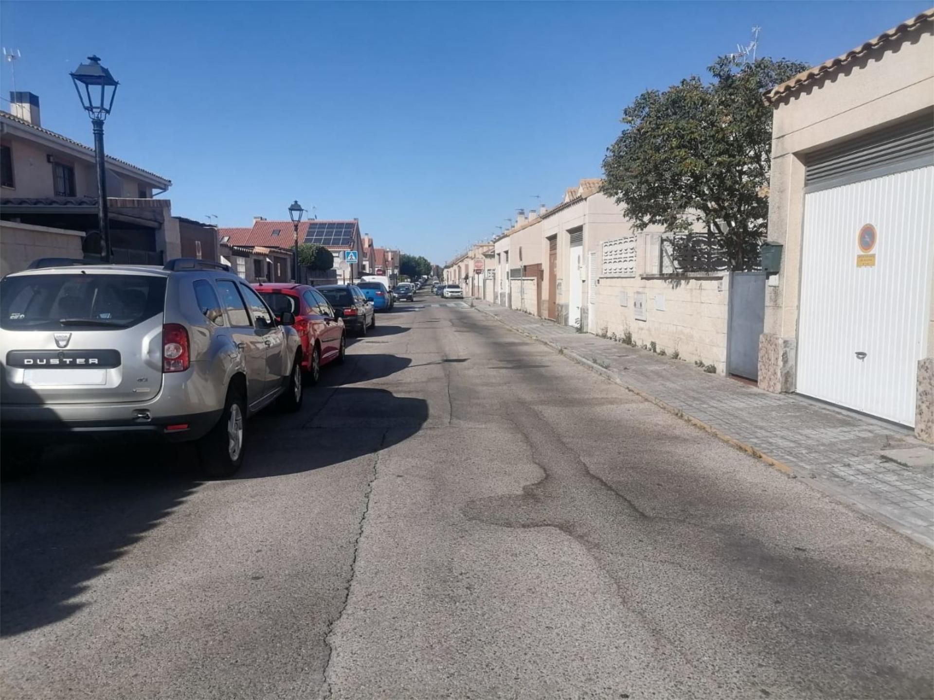 Vista exterior de Casa o chalet en venta en Seseña con Calefacción, Jardín privado y Piscina