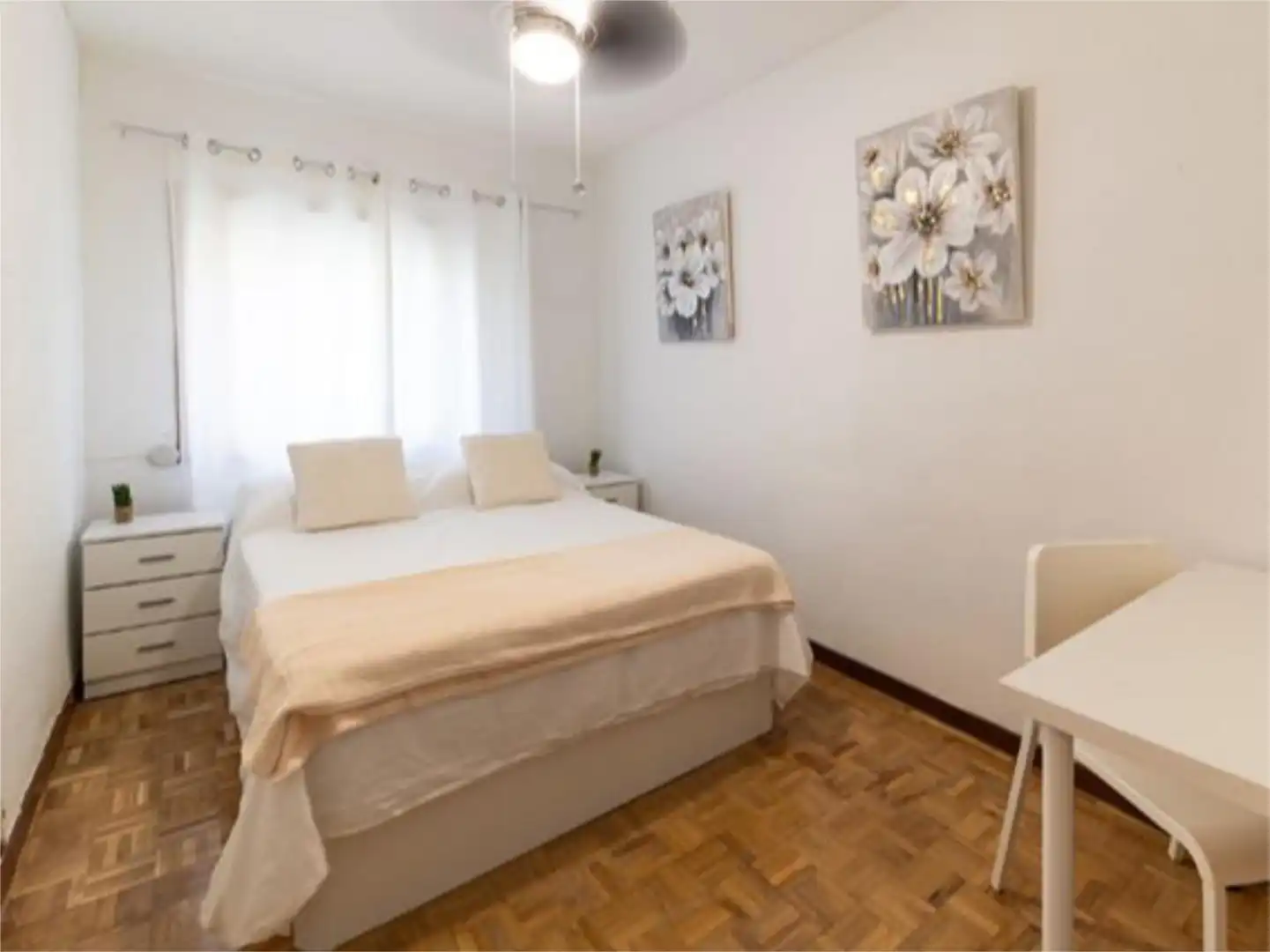 Room in Avenida Menéndez Pelayo, 26, Maliaño Bedroom of Flat for share in Camargo with Heating, Parquet flooring and Furnished