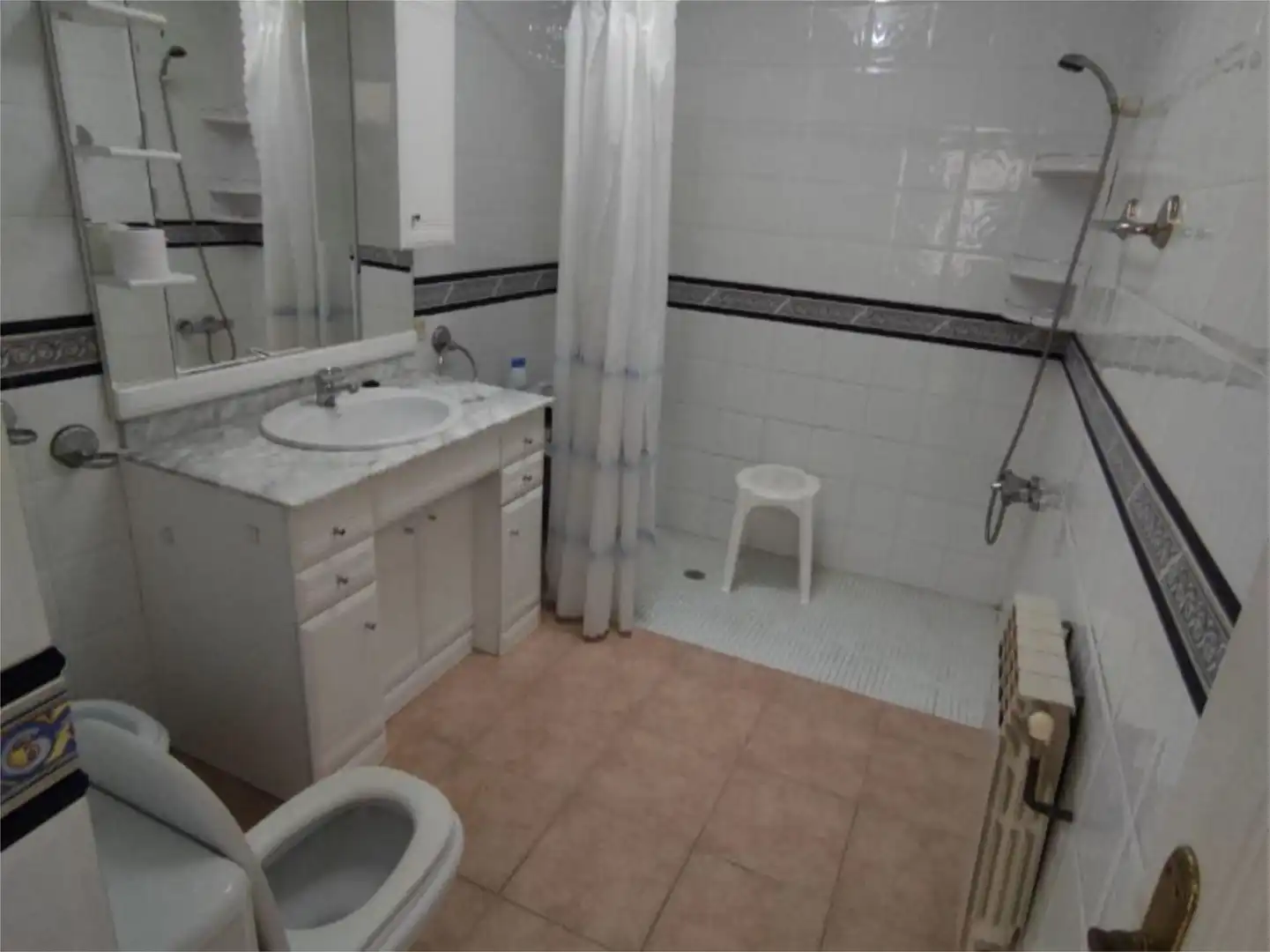 Casa o xalet en venda a Villalba de los Barros Bany de Casa o xalet en venda en Villalba de los Barros amb Aire condicionat, Calefacció i Terrassa