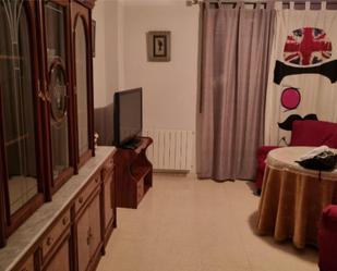 Living room of Flat to rent in  Granada Capital  with Heating, Private garden and Swimming Pool