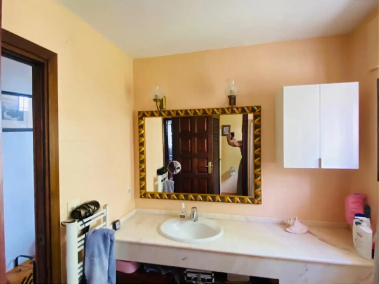 Casa o xalet en venda a Bellavista - Capiscol - Frank Espinós Bany de Casa o xalet en venda en Sant Joan d'Alacant amb Aire condicionat, Calefacció i Jardí privat
