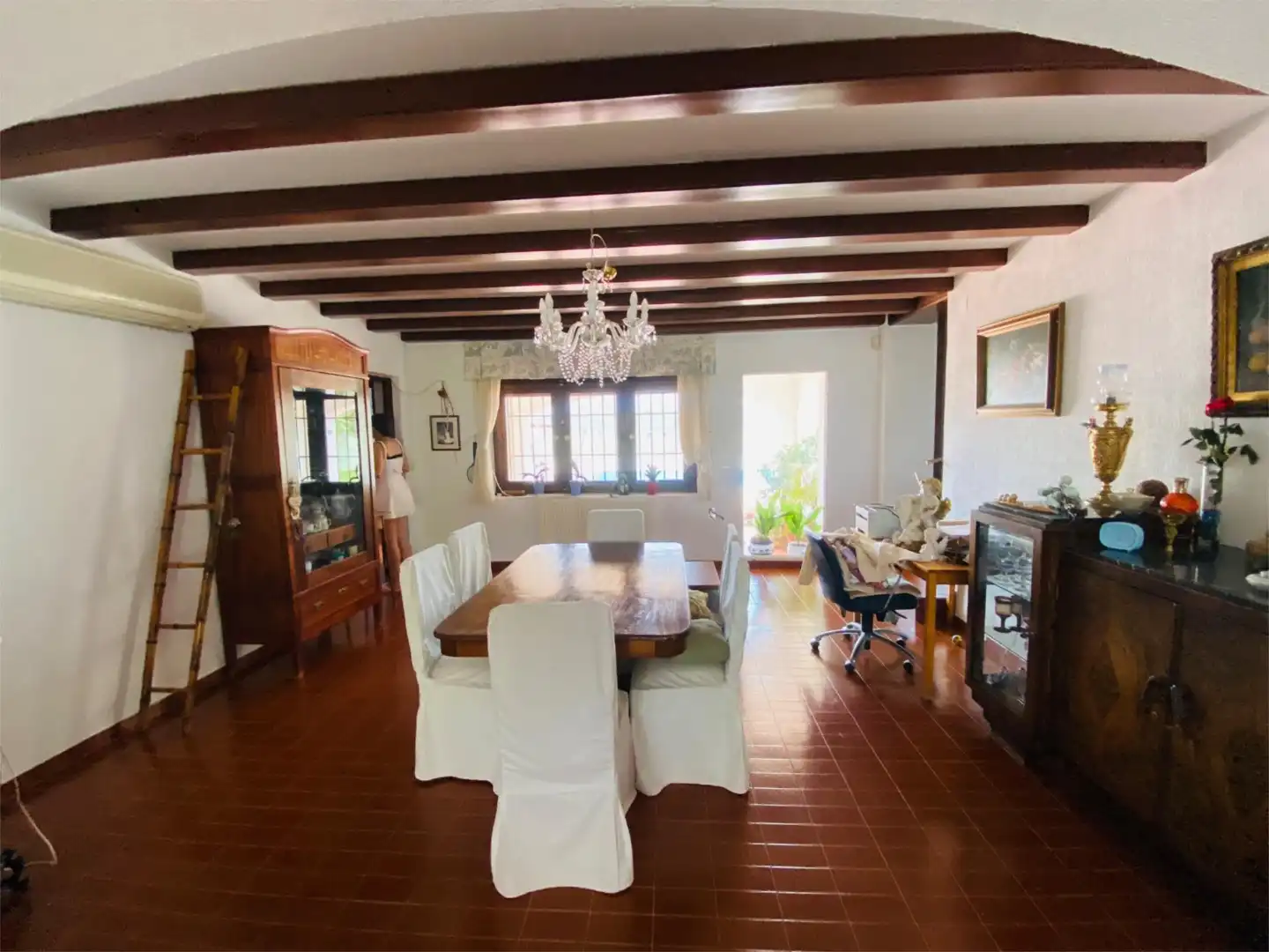 Casa o xalet en venda a Bellavista - Capiscol - Frank Espinós Menjador de Casa o xalet en venda en Sant Joan d'Alacant amb Aire condicionat, Calefacció i Jardí privat