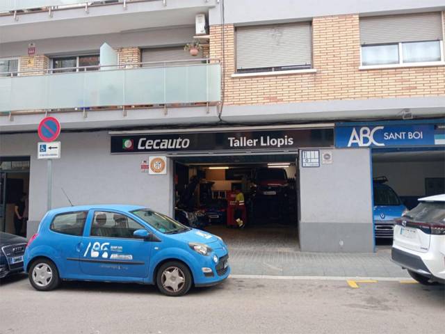 Local comercial en Venta en Carrer de Mossèn Jacint Verdaguer, 158 en Vinyets - Molí Vell