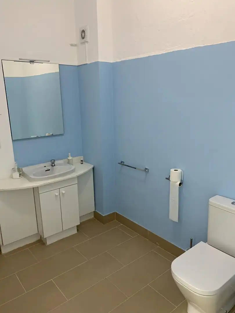 Bathroom of Office for rent in Ribadeo