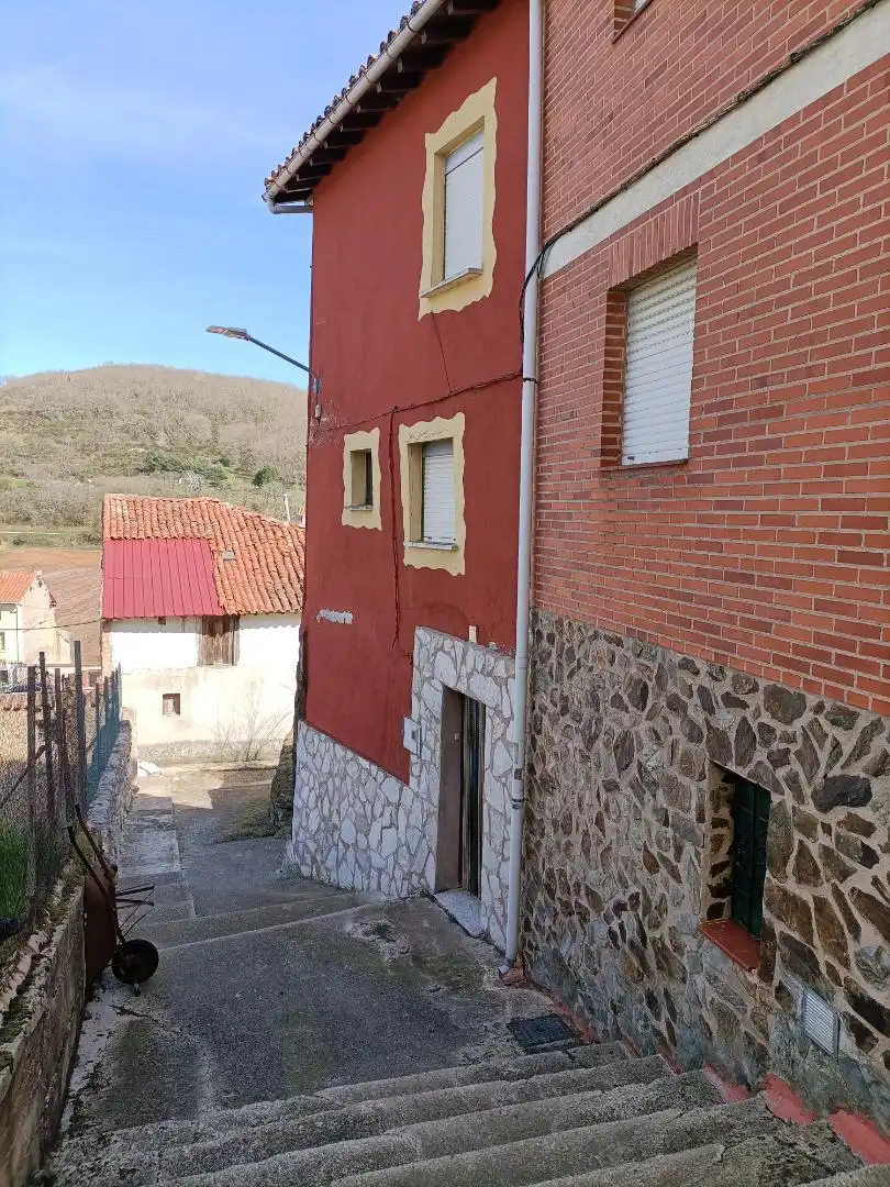 Vista exterior de Casa o xalet en venda en Villafranca Montes de Oca