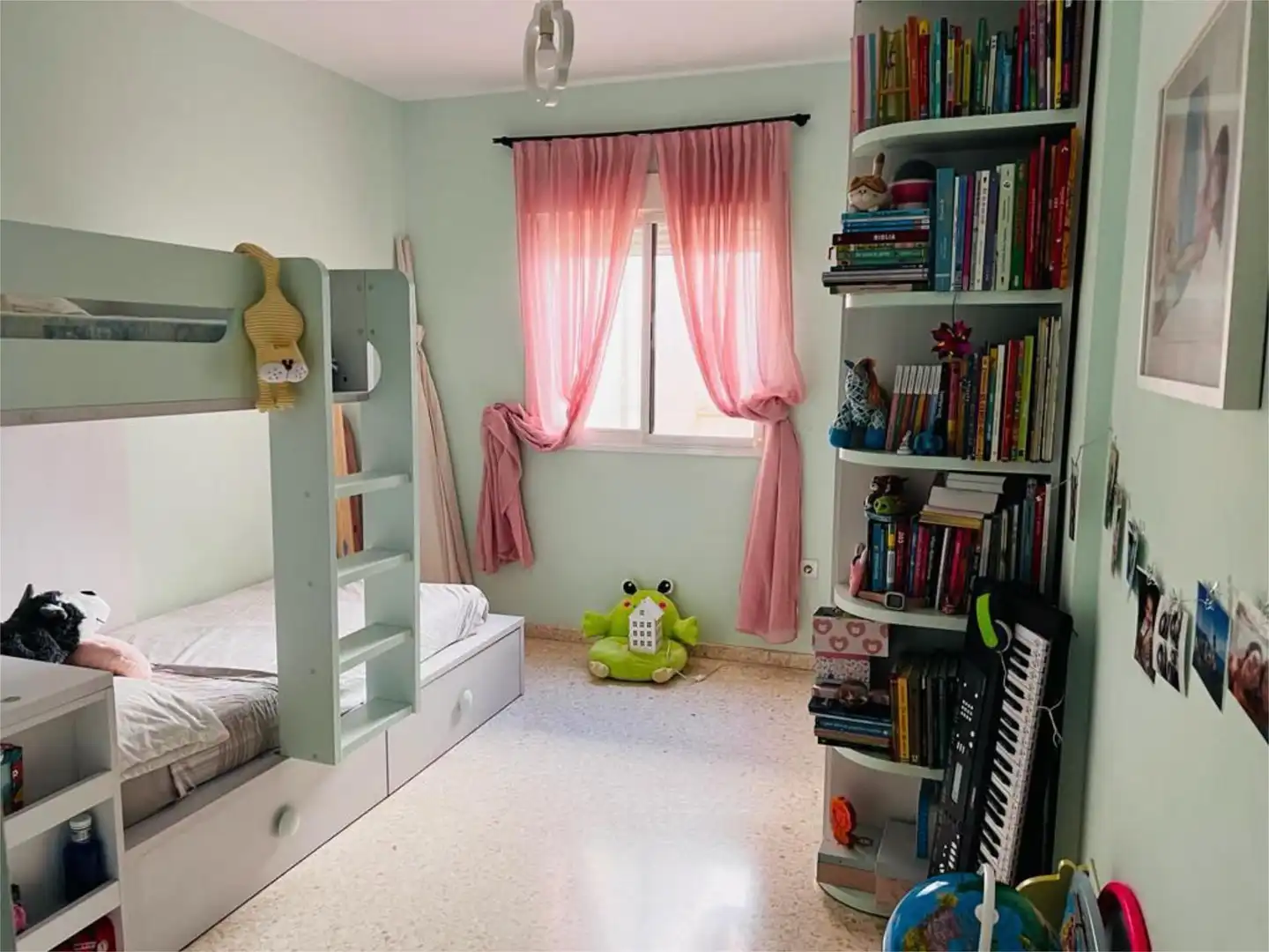 Bedroom of Flat for sale in Salobreña  with Air Conditioner, Terrace and Swimming Pool